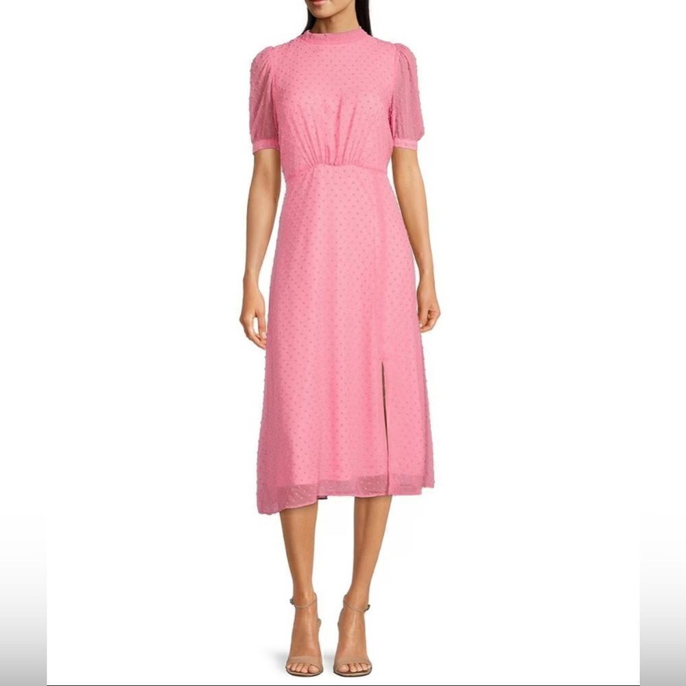 Julia Jordan
Mock Neck Short Sleeve Clip Dot Chiffon Front Slit Midi Dress